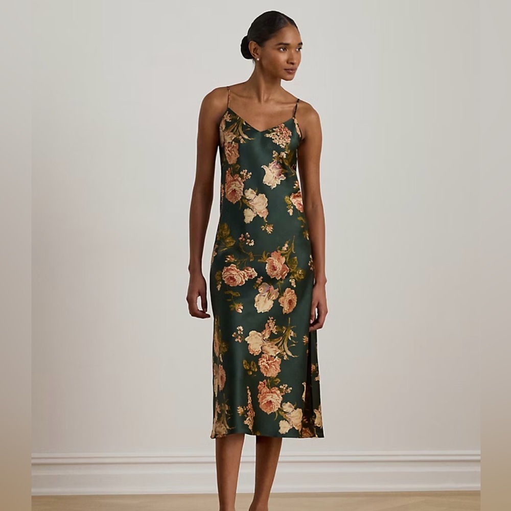 Lauren by Ralph Lauren Satin Floral V-Neck Nightgown Size Small